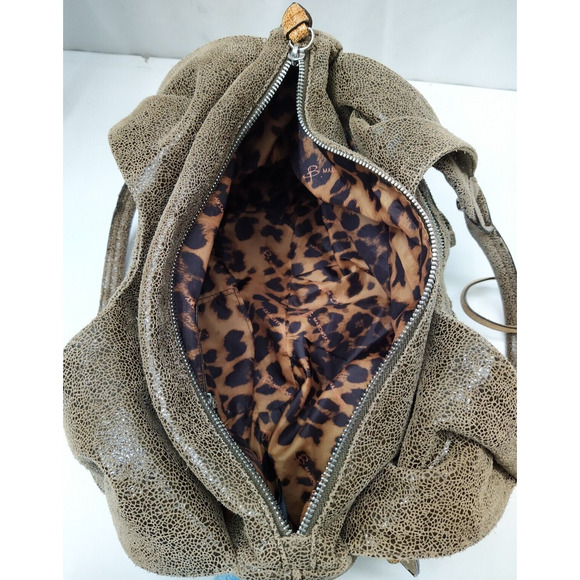 B. Makowsky Gray Crackled Leather Zipper Pockets Shoulder Bag - Picture 8 of 16